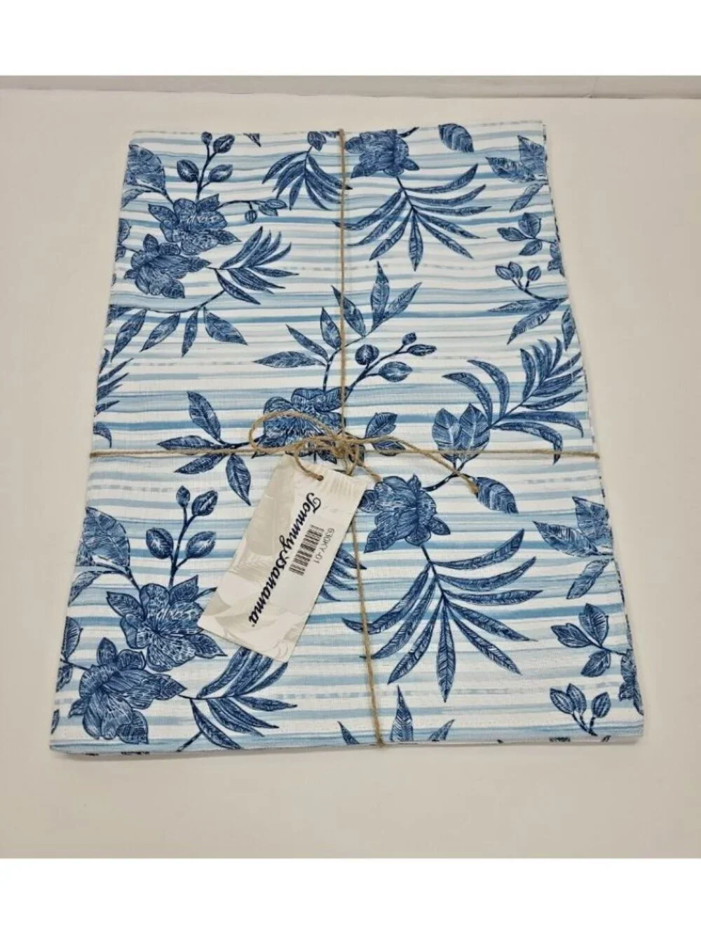 Tommy Bahama Placemats Blue Nissi Beach Floral New with Tags 4 Count